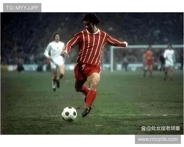 盖德·穆勒：足球传奇的崛起与辉煌生涯揭秘