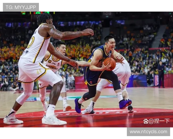 胡明轩率队再掀篮球激情风暴展现年轻力量与团队荣耀