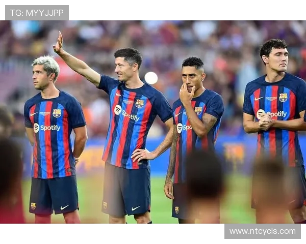 凯尔特人与雄鹿的激烈对决:东部顶级强队的巅峰对抗与战术较量 凯尔特人与雄鹿的激烈对决:东部顶级强队的巅峰对抗与战术较量