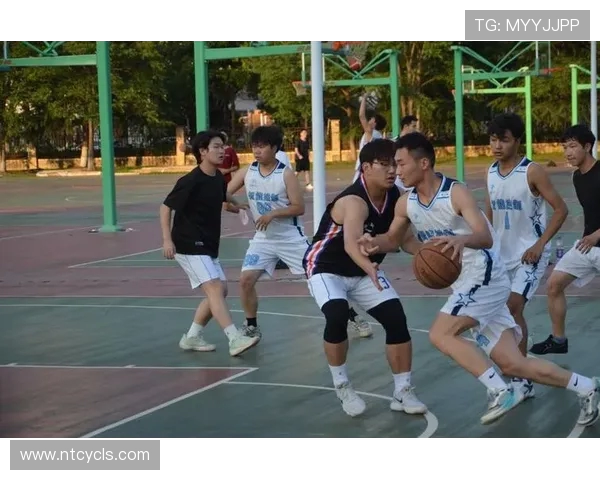 篮球文化与团队精神在校园生活中的深度融合与成长发展故事探索之 篮球文化与团队精神在校园生活中的深度融合与成长发展故事探索之